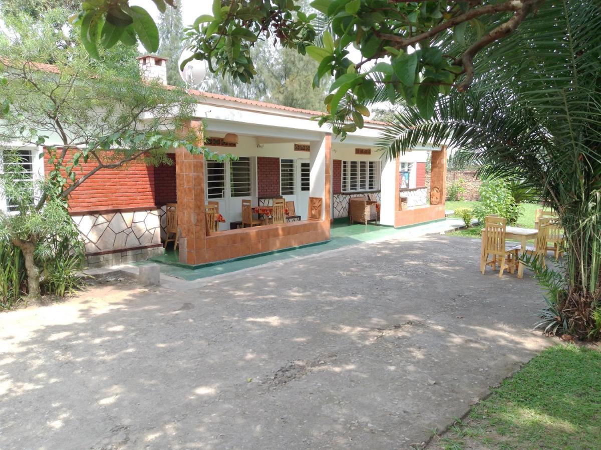 Colibri Taverne & Guest House Gisenyi Exterior foto